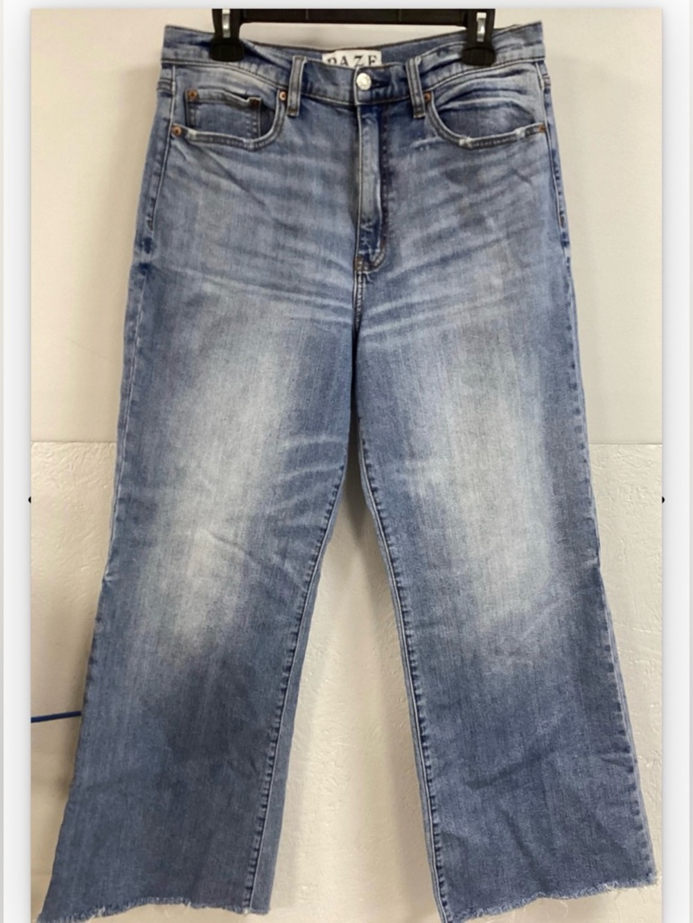 Daze Women's Blue Denim Jeans with Raw Hem - Size 31